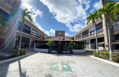 Locales en RENTA | Plaza Coba