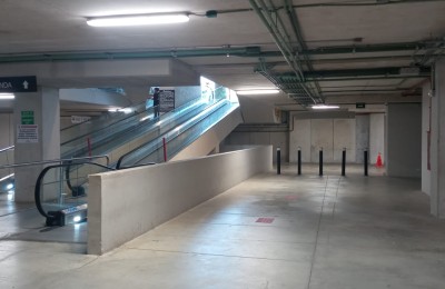 Islas | 10/34 Midtown Shops