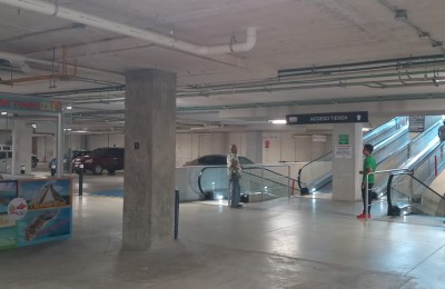 Islas | 10/34 Midtown Shops